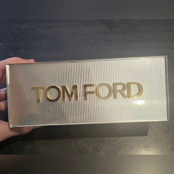 Tom Ford Advertising Block - Picture 2 of 7